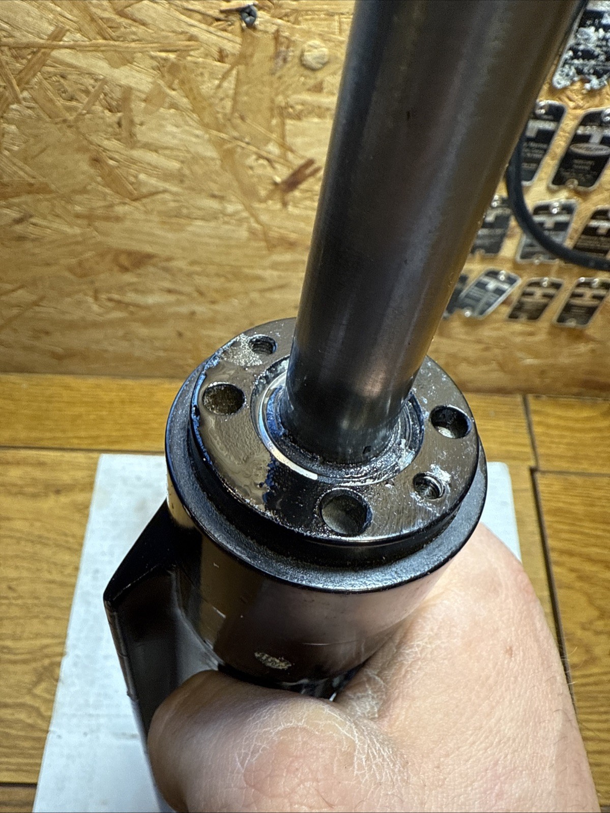 Mercruiser trim cylinders 815935-1/815954-1