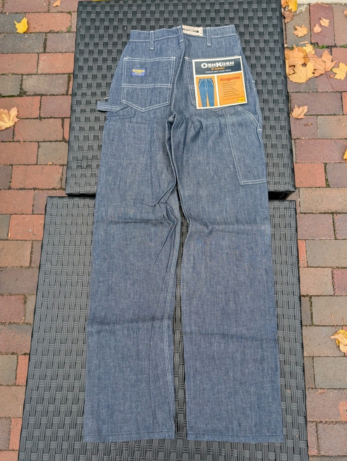 Vtg NOS Oshkosh B'Gosh Dungarees Denim Sanforized Jeans 27x33 NWT Union Made 70s