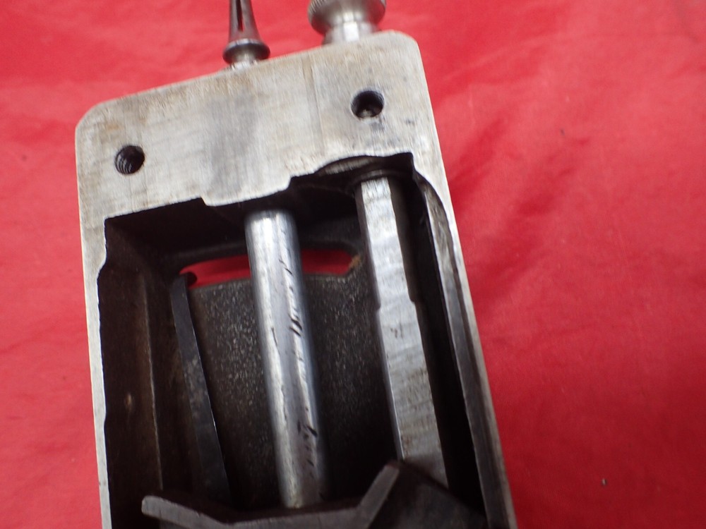 VINTAGE ELDREDGE B SEWING MACHINE PARTS Front Assembly