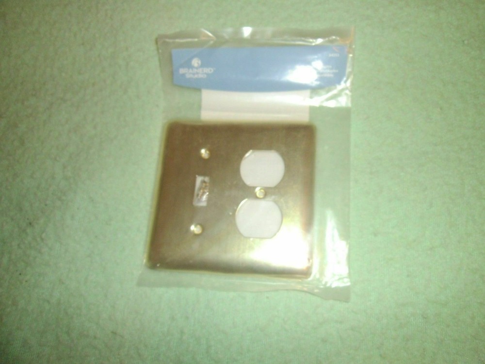 Brainerd Studio (64353) Single Switch Duplex Outlet Cover, Plated Brass 2-Pack