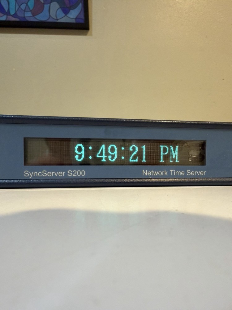 SYMMETRICOM 1520-S200 SYNCSERVER S200 NETWORK TIME SERVER