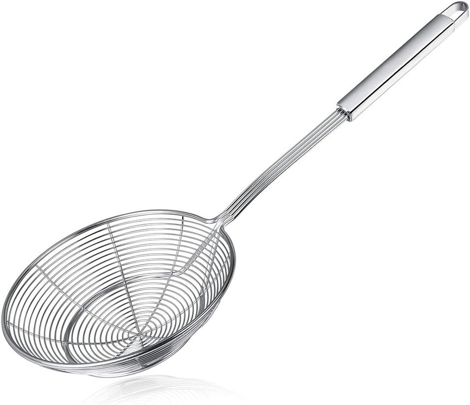 Dishwasher Safe Spider Skimmer with Comfortable Handle for Effortless Straining