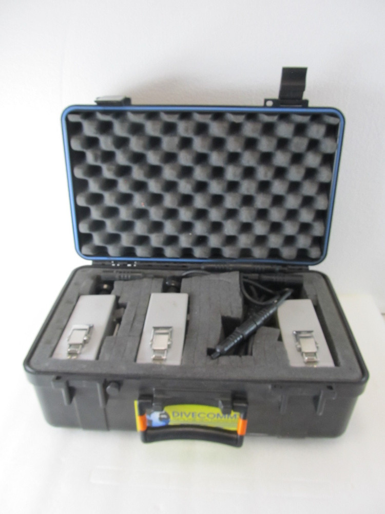 Divecomm DC1000A Communications Devices with Case