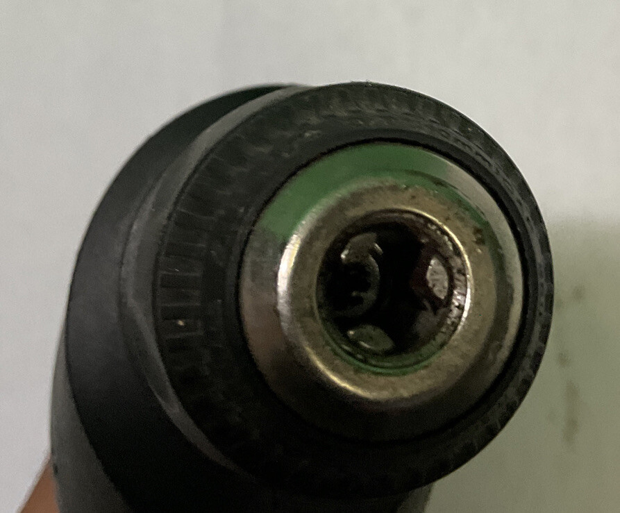 DRILL MASTER 3/8" VARIABLE SPEED REVERSIBLE Corded DRILL 60614