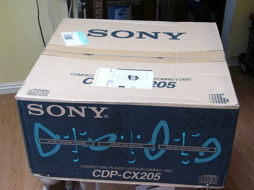 NEW RareFind Sony CDP-CX205 Compact Disk MegaStorage 200 CD Player