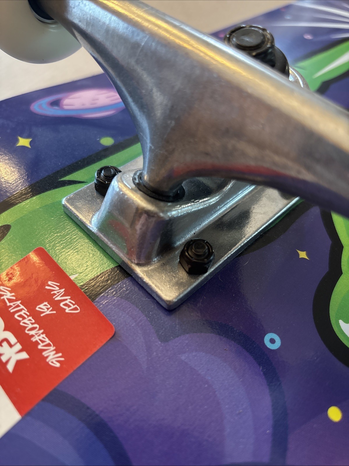 DGK Skateboard Complete Friends Alien Mickey 8.0"