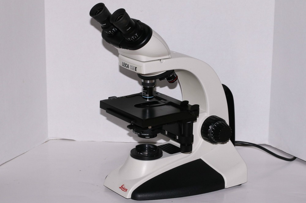 Leica CME Microscope with 3 Objectives, Model 1349521X; great condition