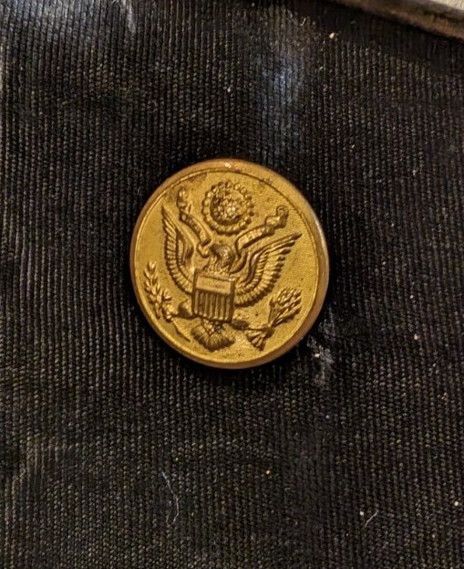 WWII US Army Brass Eagle Buckle, Button, MIDPAC Booklet & Mess Kit Knife