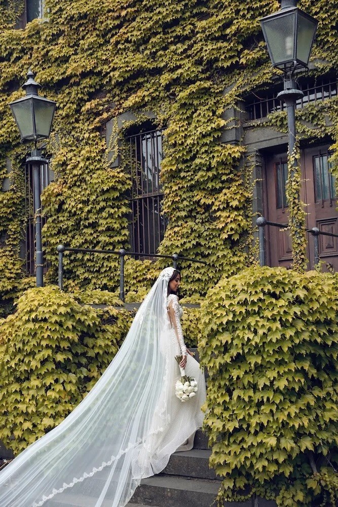 Wedding Mantilla Cathedral one layer bridal Veil lace edge for bride