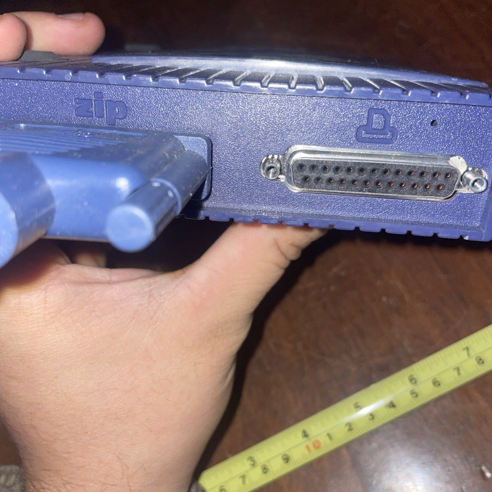 Iomega Z100P2 ZIP 100 25-Pin Parallel External Floppy ZIP Drive - UNTESTED