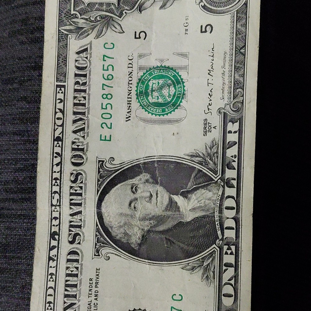 $1 US Federal Reserve Error Note E20587657C Misaligned Print Series 2017