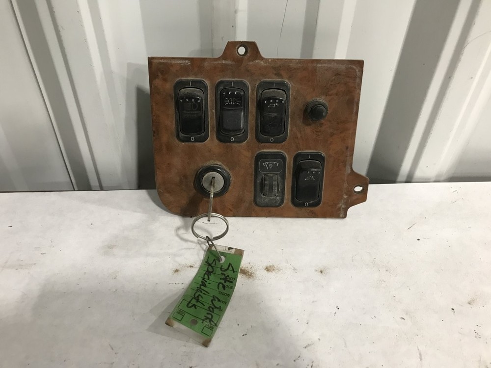 2006-2007 Peterbilt 379 IGNITION Dash Panel - Used