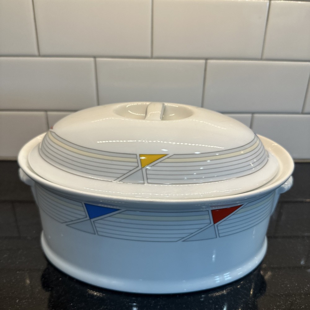 Studio Nova Prima Bake & Serve 2 Quart Oval Covered Casserole Japan UP034