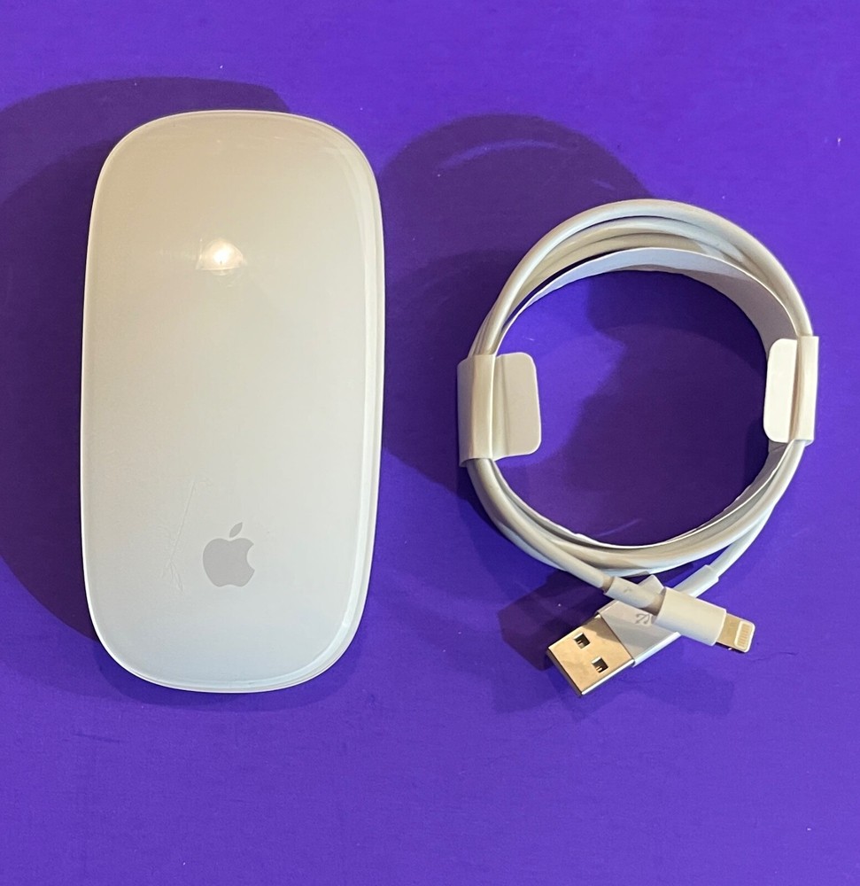 Apple A1657 Magic Mouse 2 Wireless Mouse - Silver (MLA02LL/A) Works Perfect!