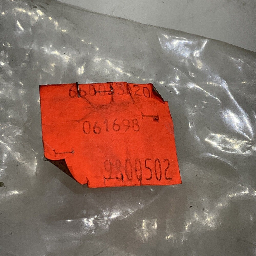 BROOKS INSTRUMENT DIVISION FC8800 8802D3L2B1CA FLOW CONTROLLER 373