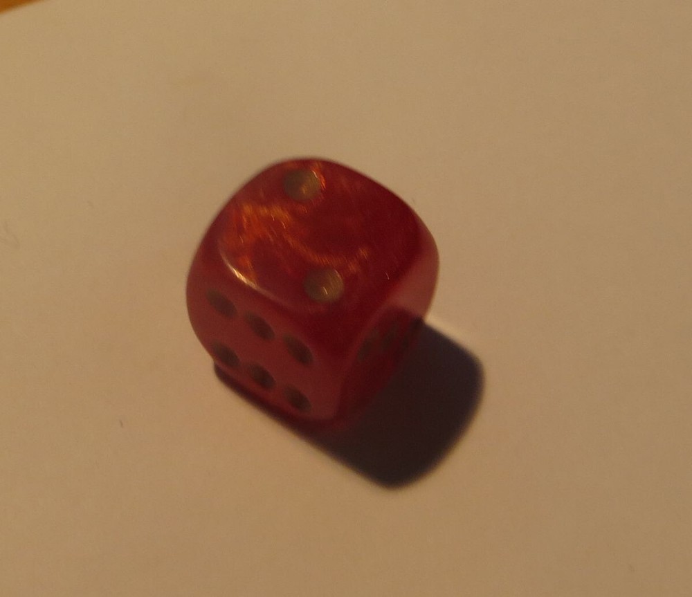 Crystal Caste - Goldmist / Ancient red d6 pips 12 mm - OOP dice