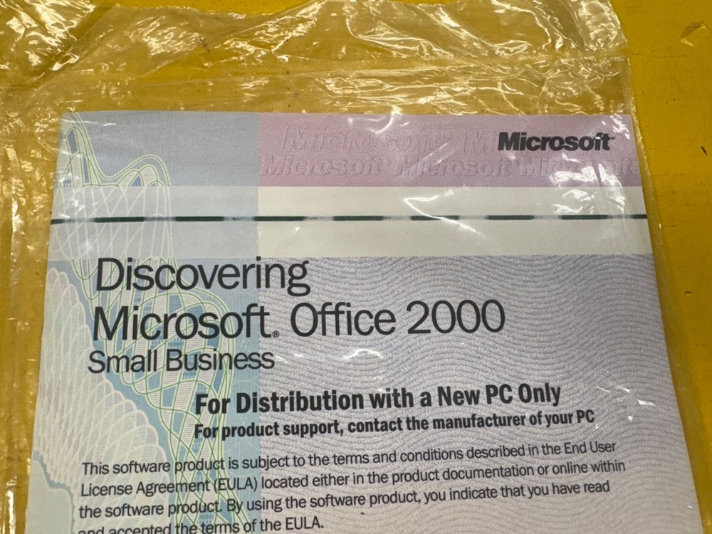 Microsoft Office 2000 Small Business Sealed new