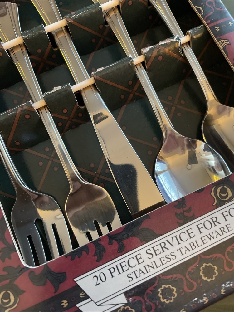 Cambridge Silversmiths “Danica” Stainless Flatware Service For 4 *NEW