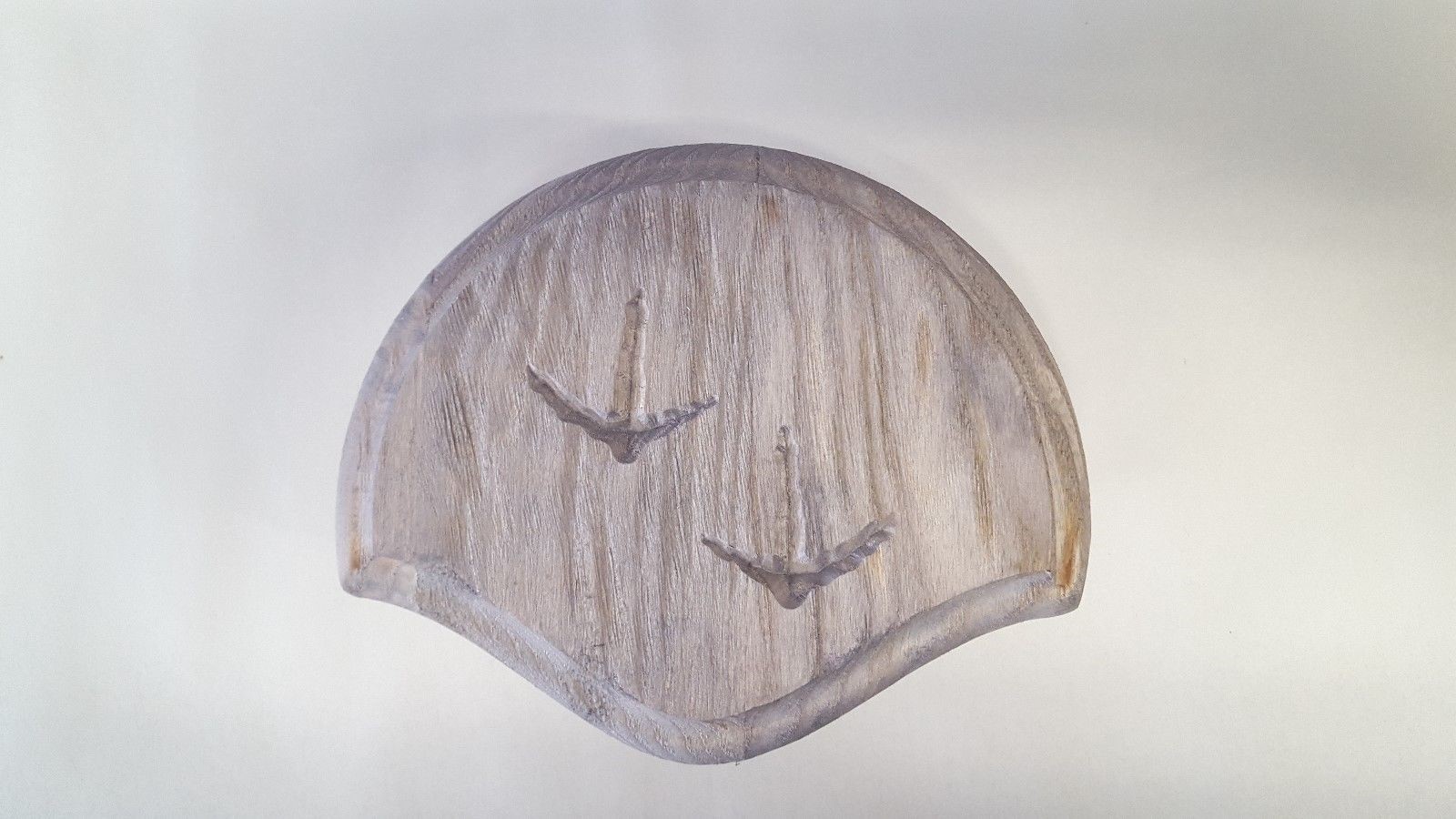 Weathered Wood Turkey Fan / Beard Mounting Kit -01 with Carved Tracks