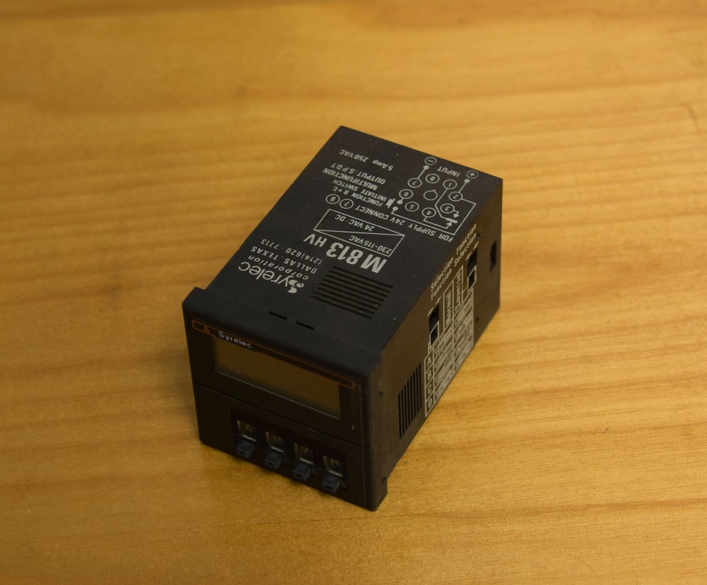 Syrelec Crouzet M813HV Multifunction Timer