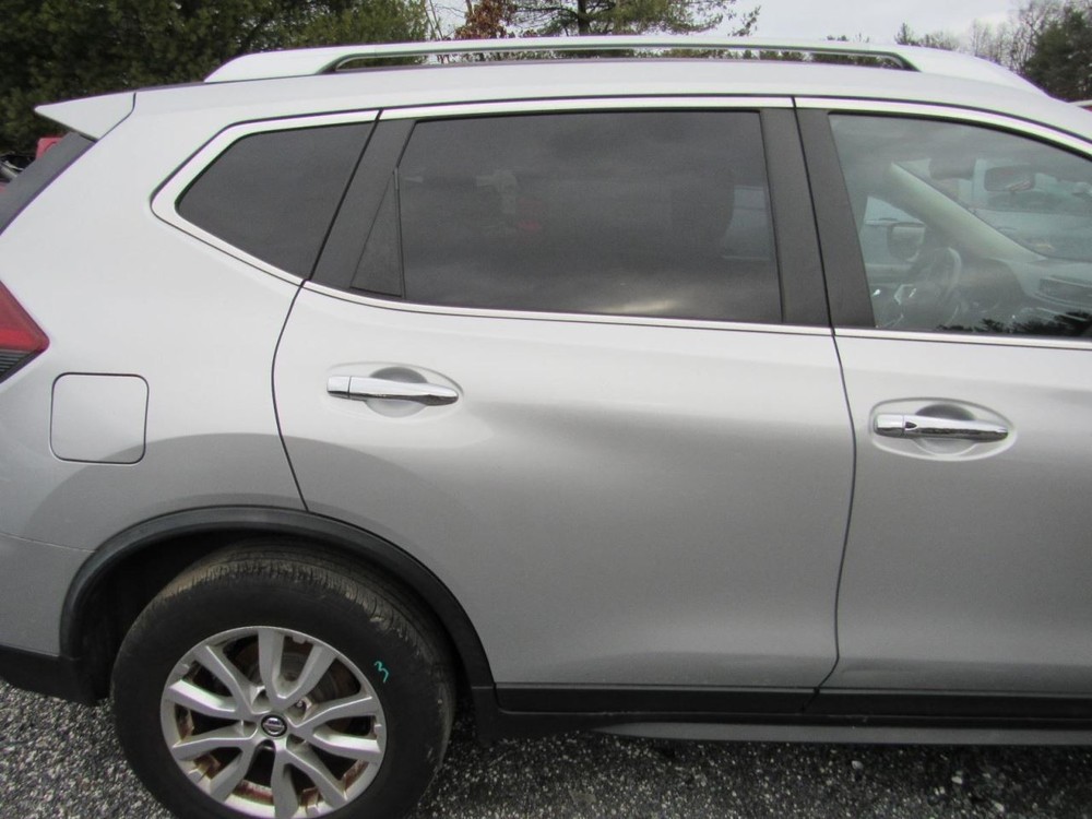 ROGUE 2020 Glove Box 1019102