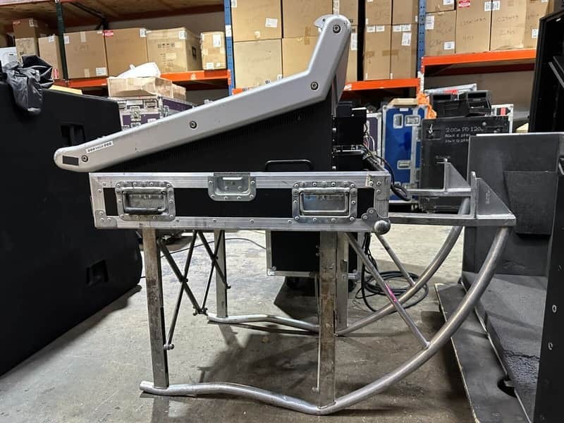 Digico D1 Live Digital Mixing Console W/Digico Engine/Opticore Cable (One) THS