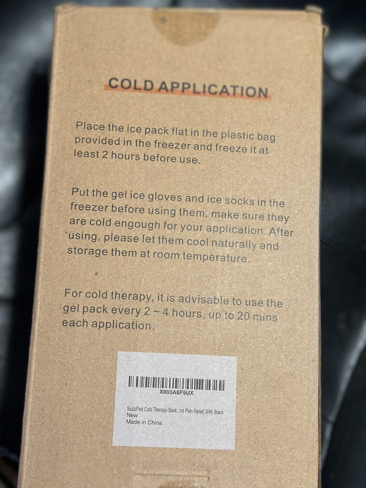 Suzzi Pads Cold Therapy Socks & Gloves NIP