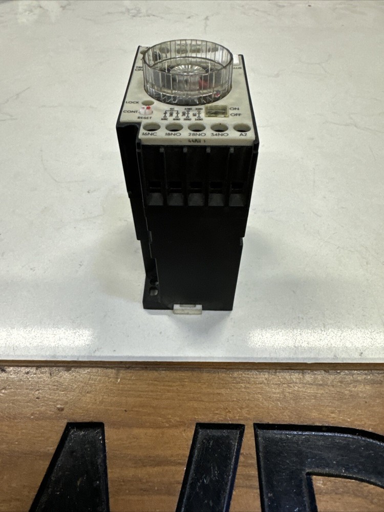 Siemens Time Delay Relay TRM311G40 NOS