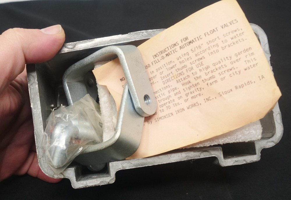 Simonsen Iron Works Inc. Fill-O-Matic Lifestock Automatic Float Valve NEVER USED