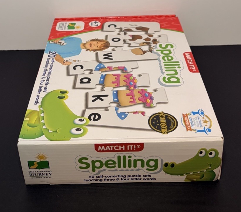 THE LEARNING JOURNEY MATCH IT! SPELLING 20 SELF CORRECTING PUZZLE SET
