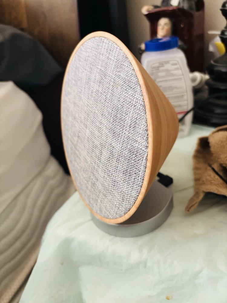 UB Bluetooth/Aux=speaker