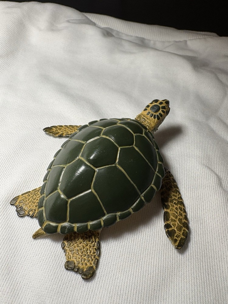 2007 Safari Ltd Plastic Sea Turtle Figurine