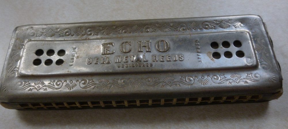 Harmonica ECHO M HOHNER GERMANY (H) BIIG SIZE WITH TWO ROW FROM EACH SIDE