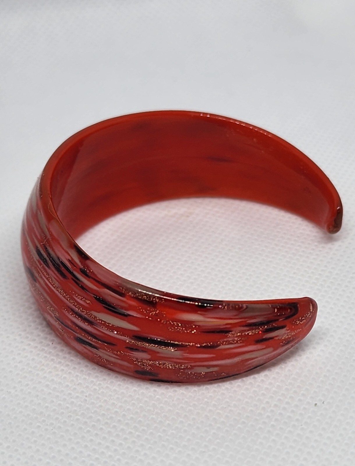 Red Black Beige Glass Cuff Bracelet with Gold Glitter Pre-Owned