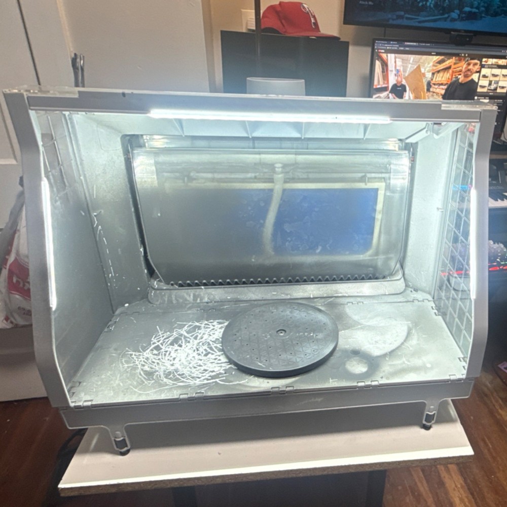 Auto lock WaterFall AirBrush Booth