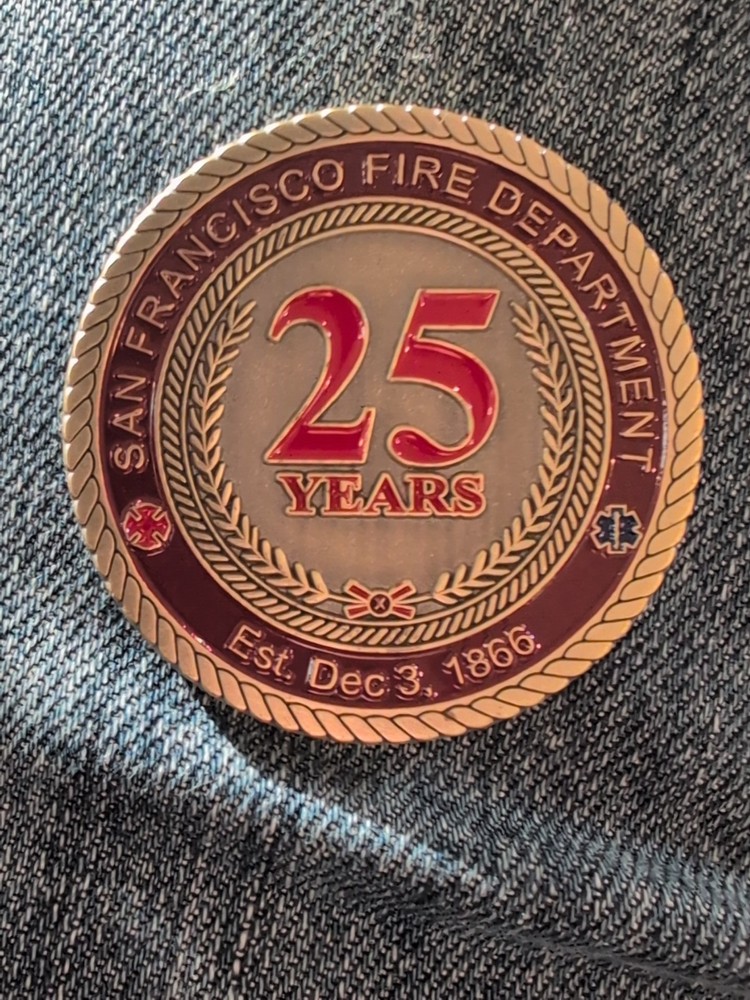 SAN FRANCISCO FIRE DEPT Challenge Coin 25 Years
