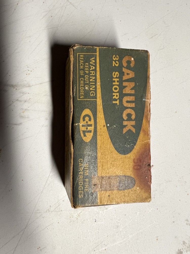 Canuck 32 Short Vintage Ammo Box Empty