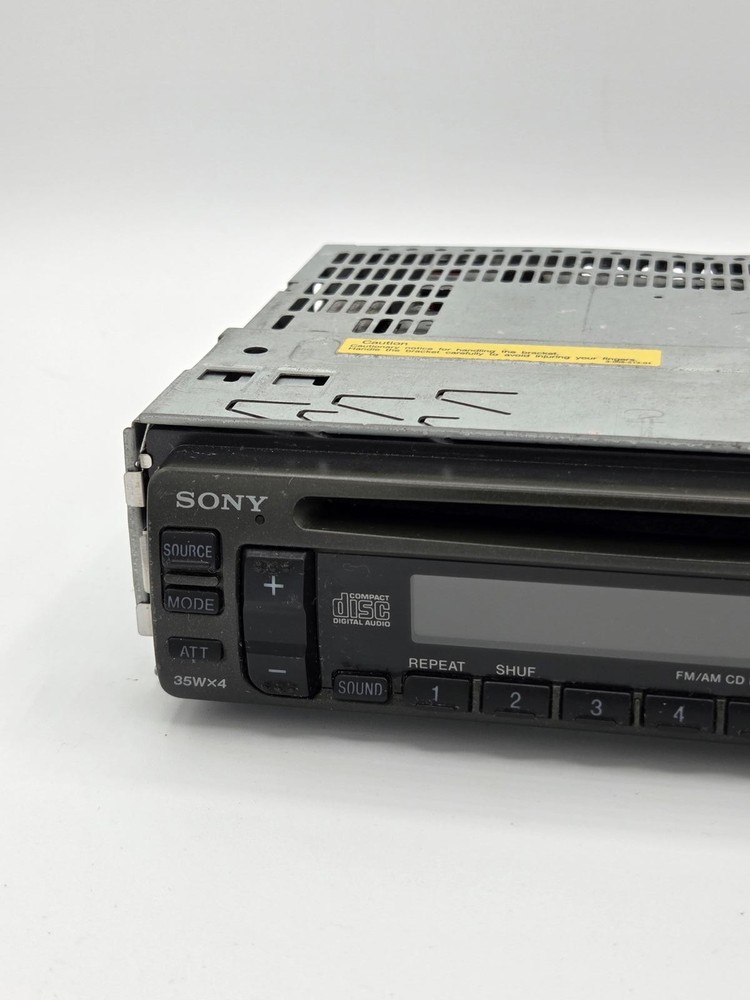 Vintage Sony FM/AM COMPACT DISC CD PLAYER MODEL NO. CDX-1150 UNTESTED