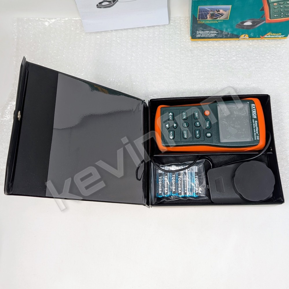 *NEW & GENUINE* Extech® EA33 EasyView™ Light Meter w/ Memory Illuminance + CASE