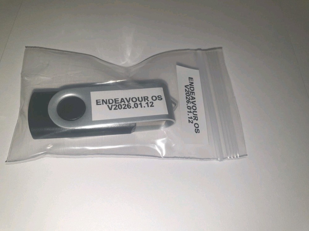 Linux Endeavour OS V2026.01.12 64bit, Bootable Live and Install USB Flash Drive