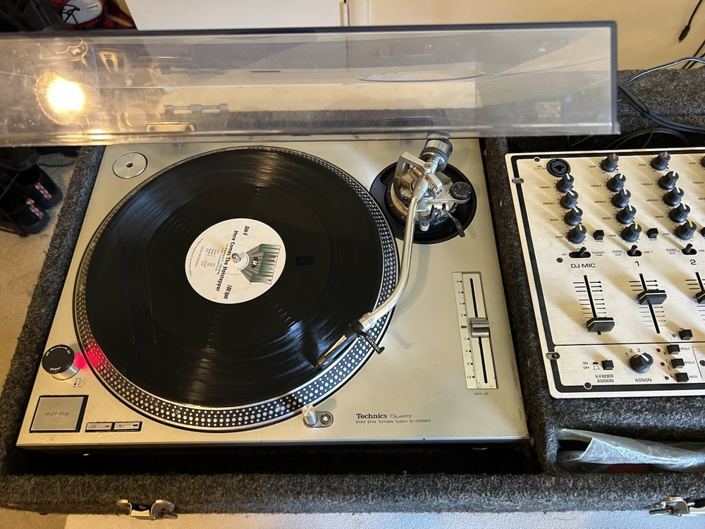 Technics SL-1200MK2 Direct Drive DJ Turntable Silver Pitch Control