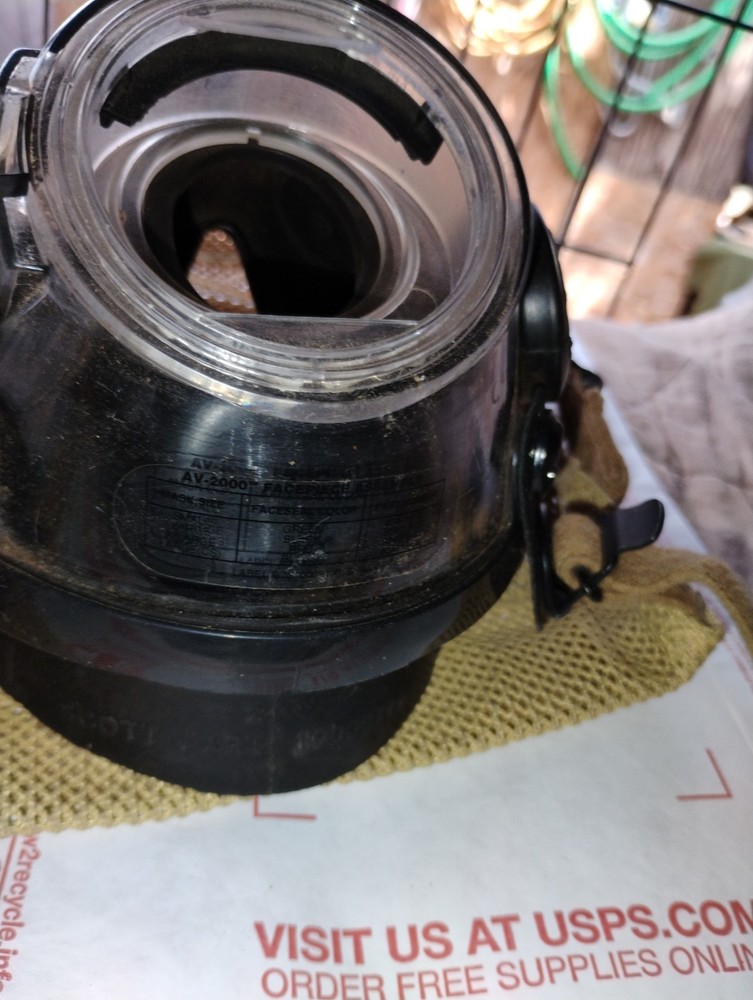 Scott Facepiece Assembly AV-2000 Respirator