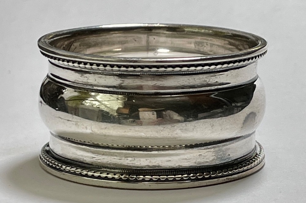 ANTIQUE STERLING SILVER REEDED EDGE #2 NAPKIN RING PERSONALIZED M