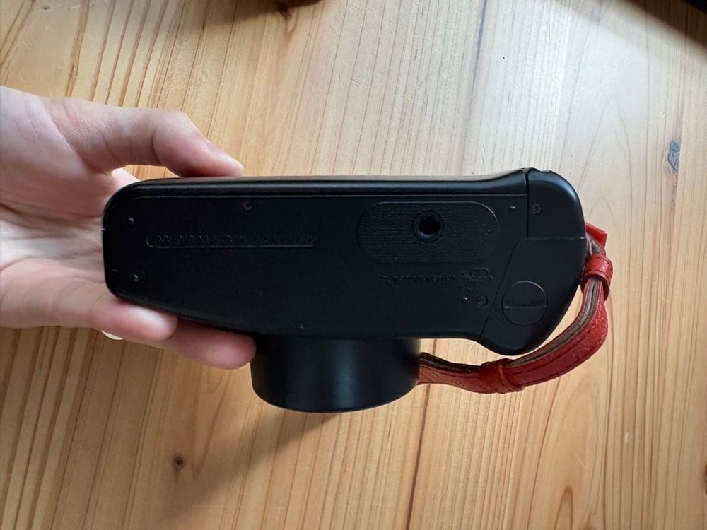 Nikon Zoom700 Vr Camera