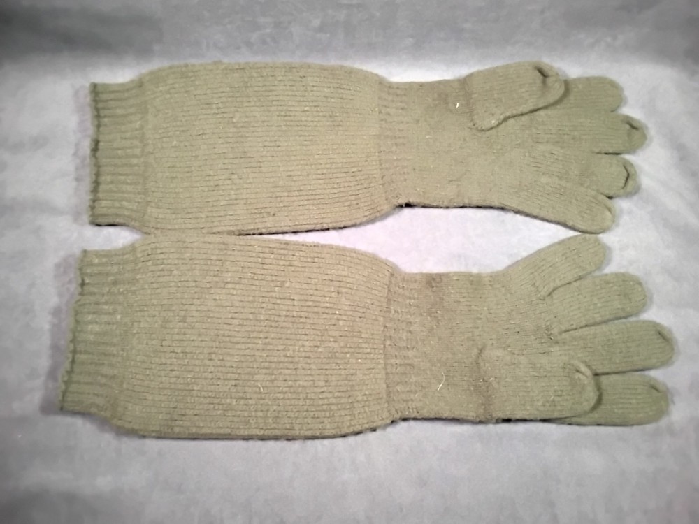 Vintage Pair of 100% Wool Army Glove Liners New with Tag Zwicker Mills Size 9