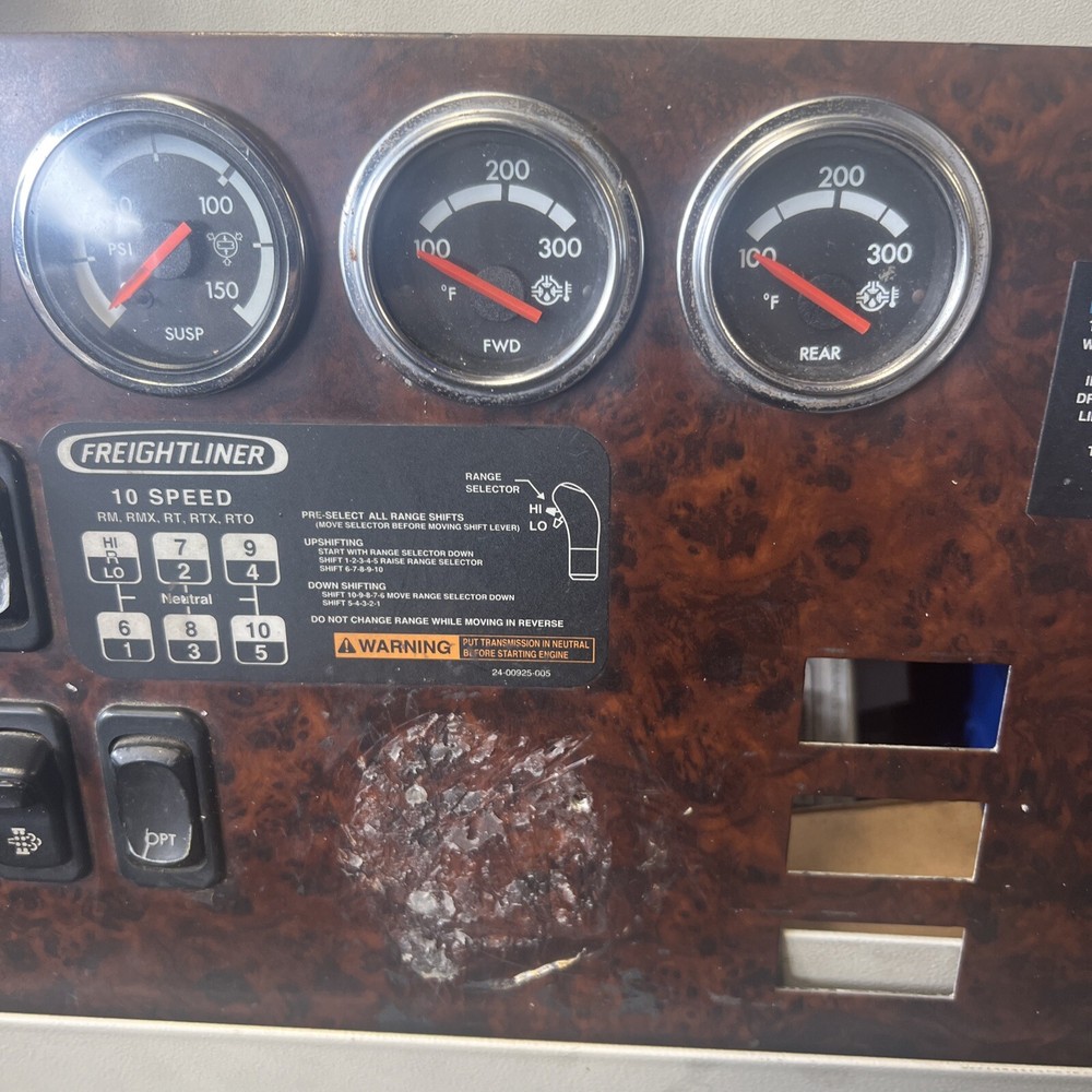 Freightliner CENTURY SWITCH PANEL and gauges