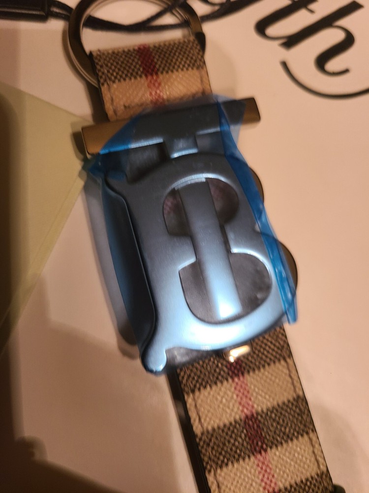 $500 NEW BURBERRY KEYCHAIN AUTHENTIC LIMITED EDITION