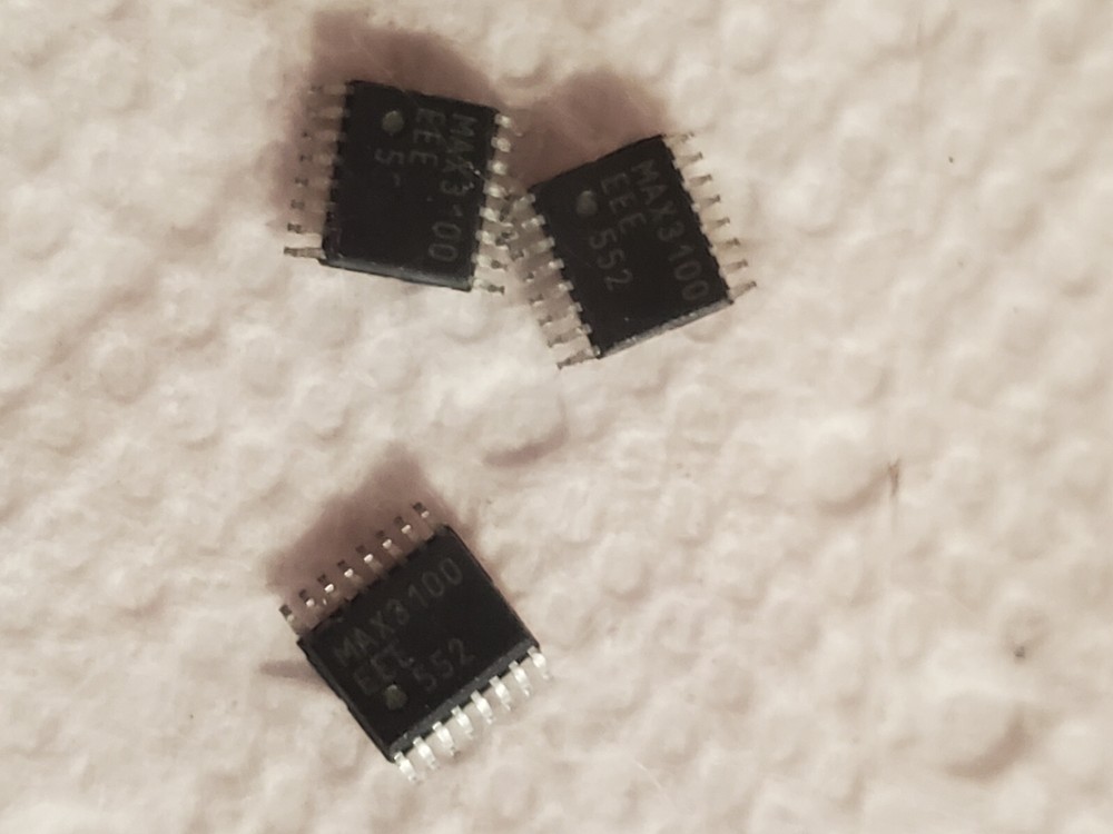 Maxim MAX3100EEE IC - UART Interface (RS232, RS485 Controller SPI) [Pack of 3]