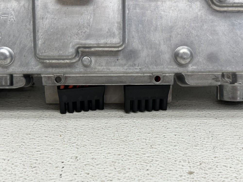 2012-2016 TESLA MODEL S REAR HIGH VOLTAGE JUNCTION BOX OEM