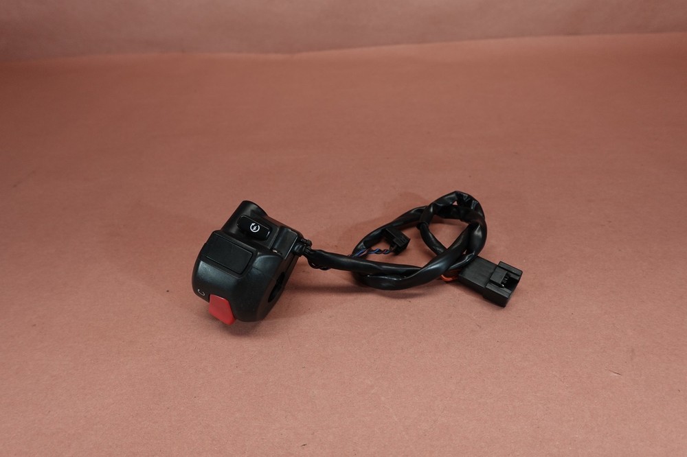2001-2005 Suzuki Bandit GSF1200S Right Control Start Stop Switch